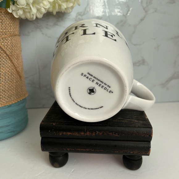 Like New GOOD MORNING SEATTLE Space Needle Coffee Mug White/Embossed Letters - Picture 6 of 7